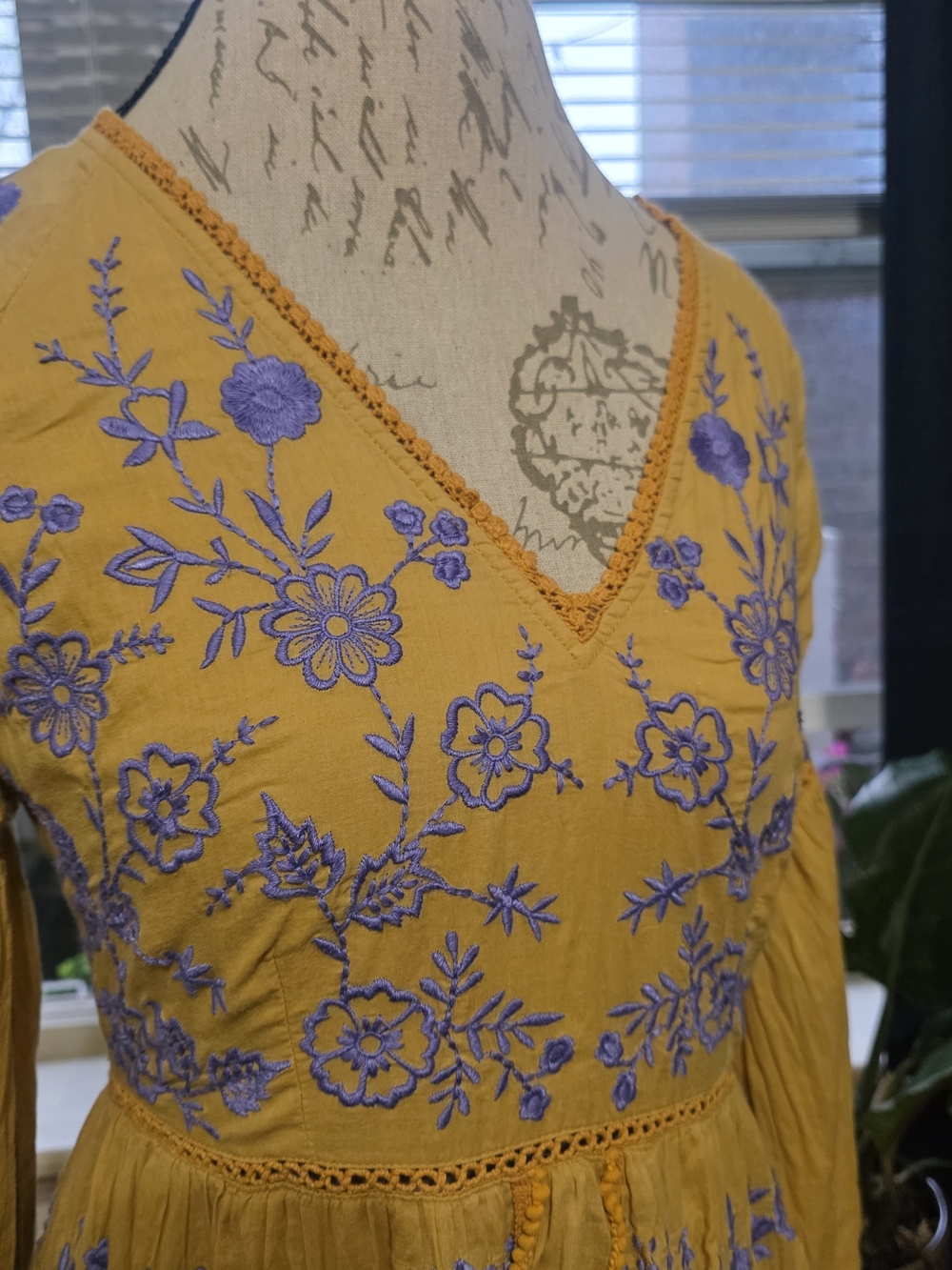 Anthropologie Meadow Rue Dress with Lavender Floral Embroidery Tiered